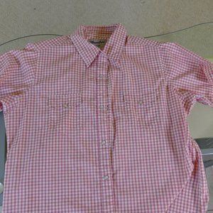 Ladies Wrangler short sleeve shirt